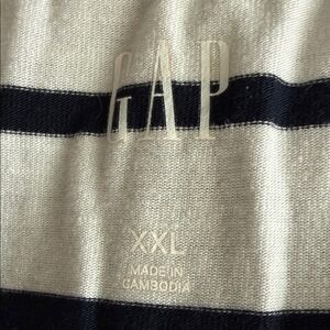 GAP Black  and Cream Striped Sweater XXL
